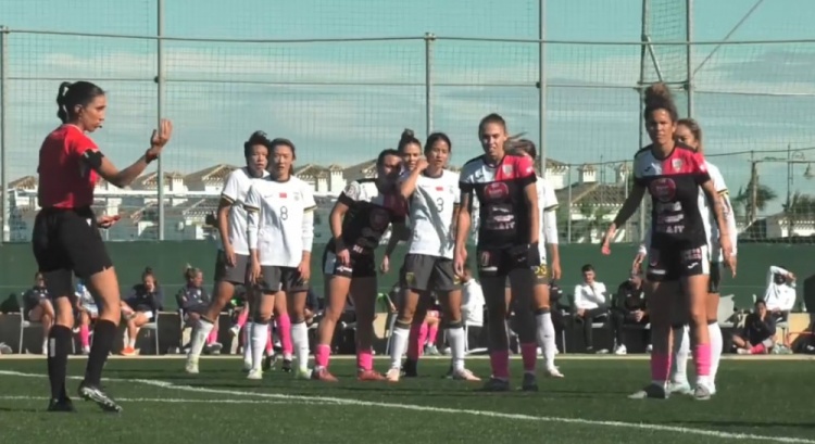  唐佳麗梅開二度、邵子欽破門，中國女足3-2擊敗Alhama俱樂部女足