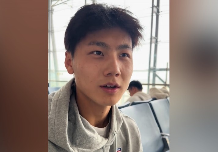  為何半場過后不久被換下？毛偉杰：兩條腿特別緊，李導(dǎo)怕我受傷