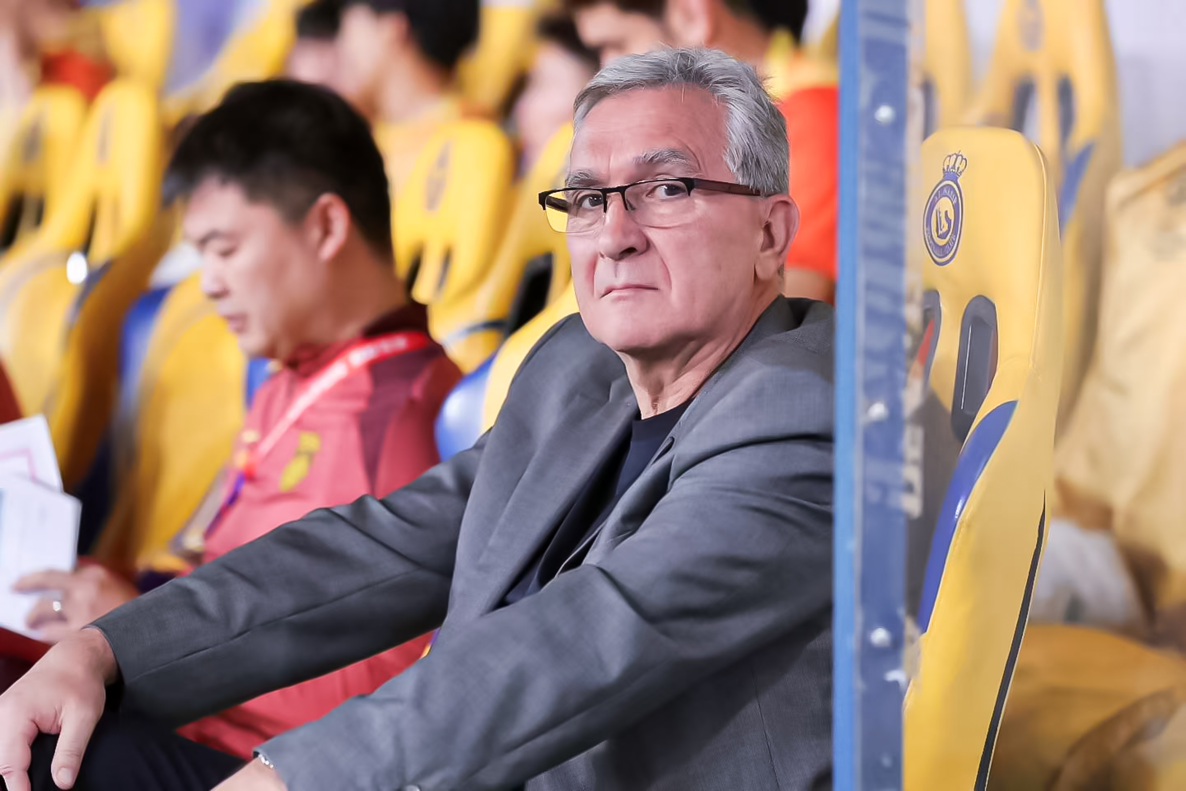 媒體人：長期集訓伊萬練了什么？進攻戰(zhàn)術(shù)只有高準翼大腳找張玉寧